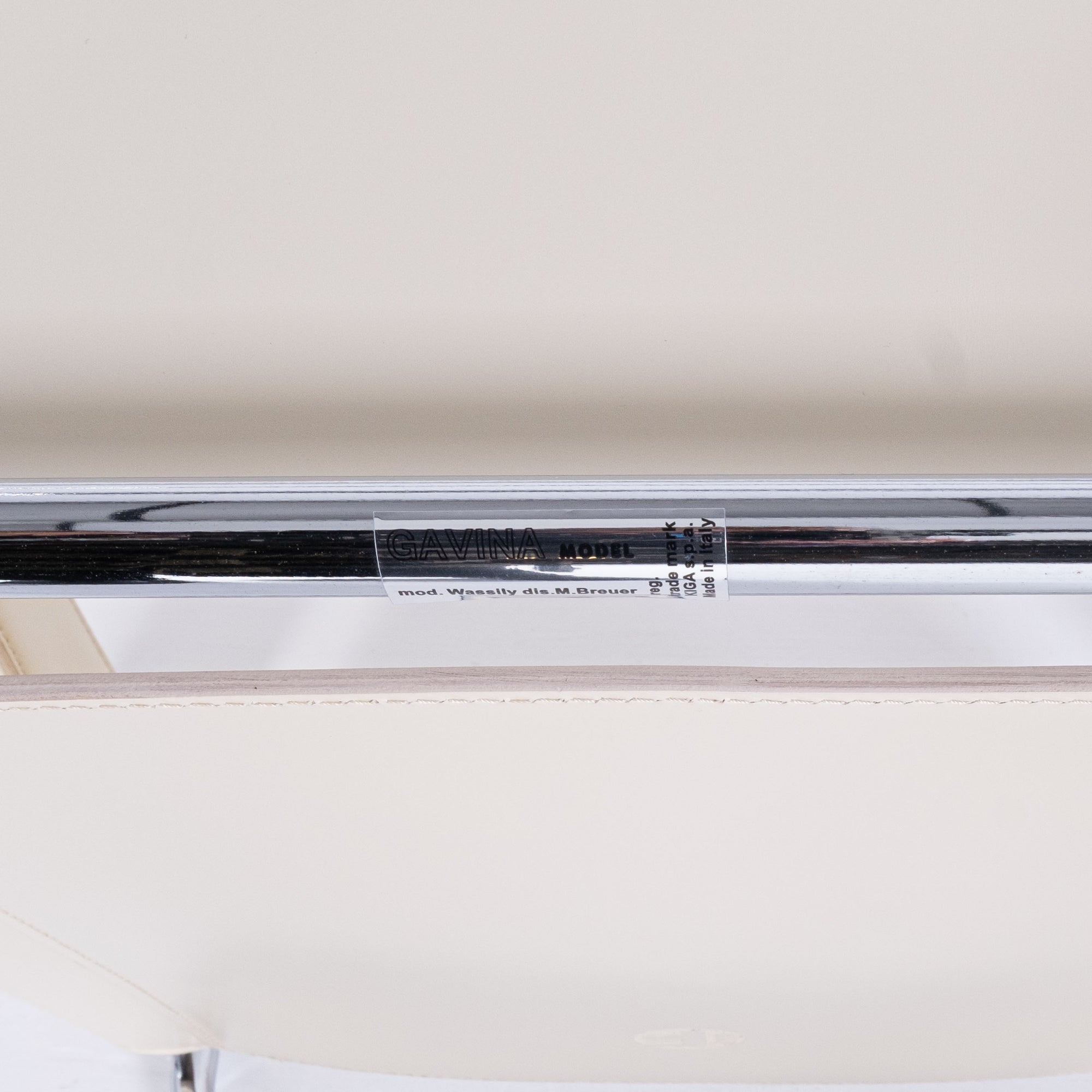 Gavina Wassily Bianche