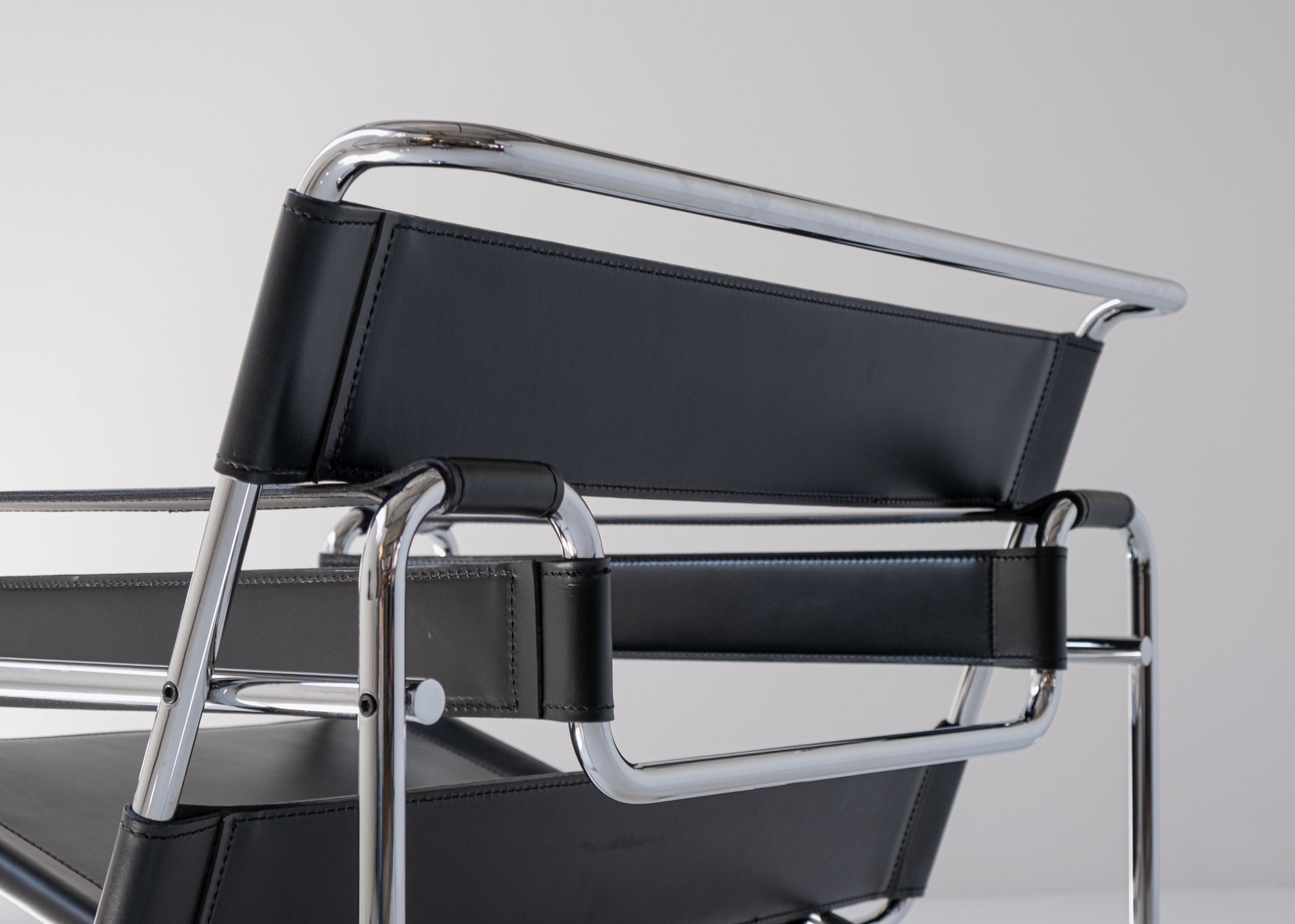 Knoll Wassily Black