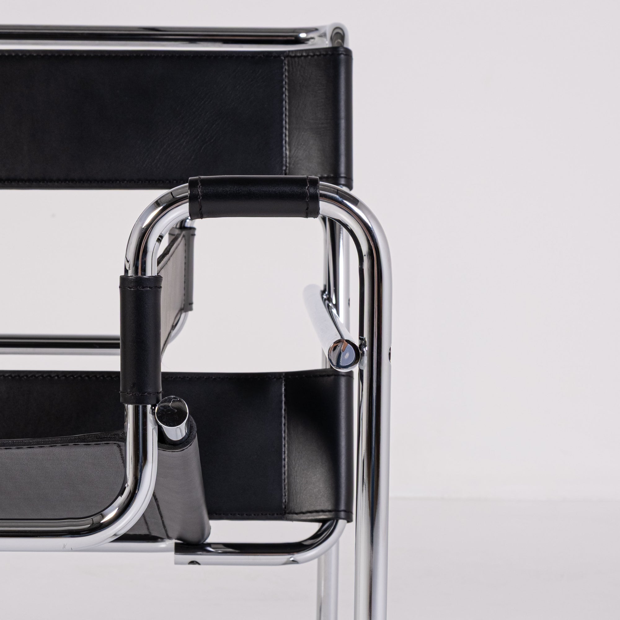 Knoll Wassily Black