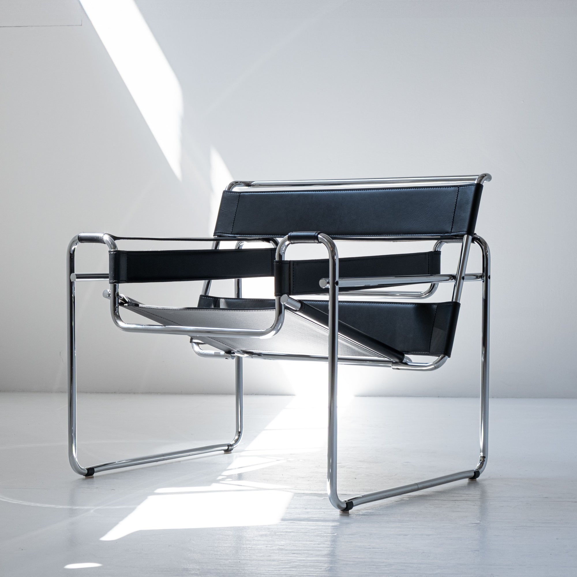 Knoll Wassily Black