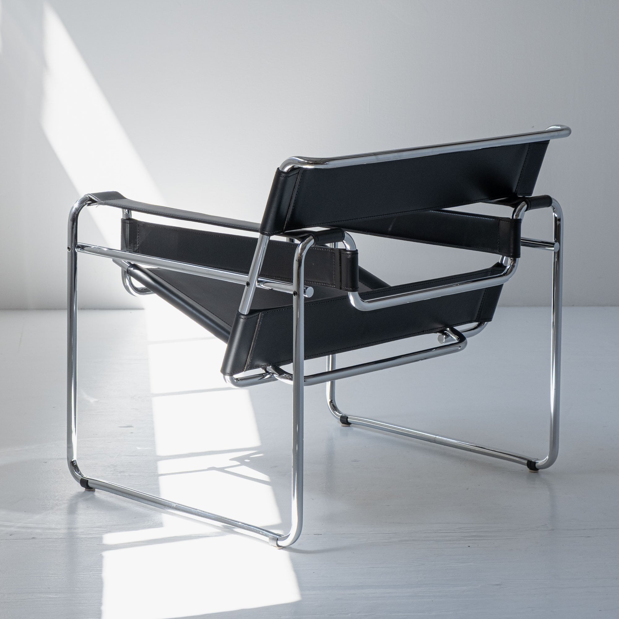 Knoll Wassily Black