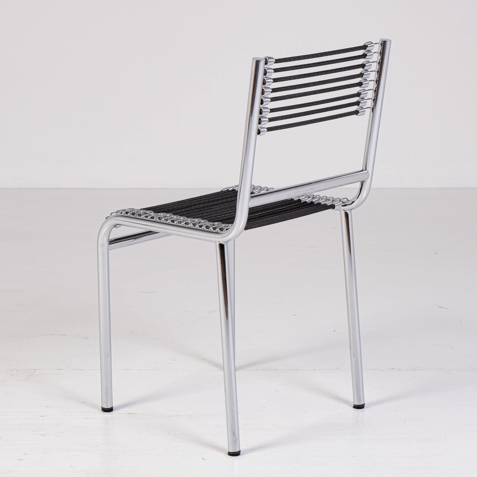 Sandows Black- René Herbst