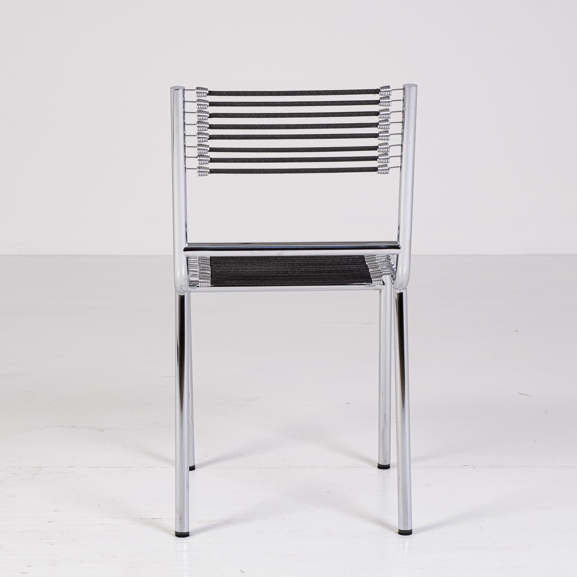 Sandows Black- René Herbst