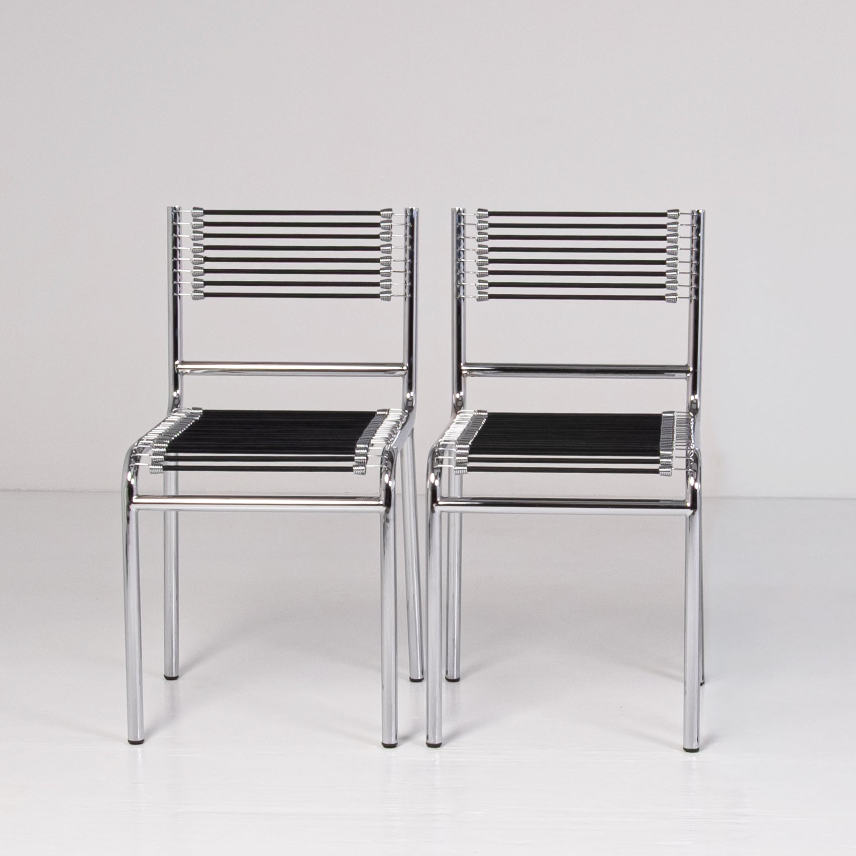 Sandows Black- René Herbst