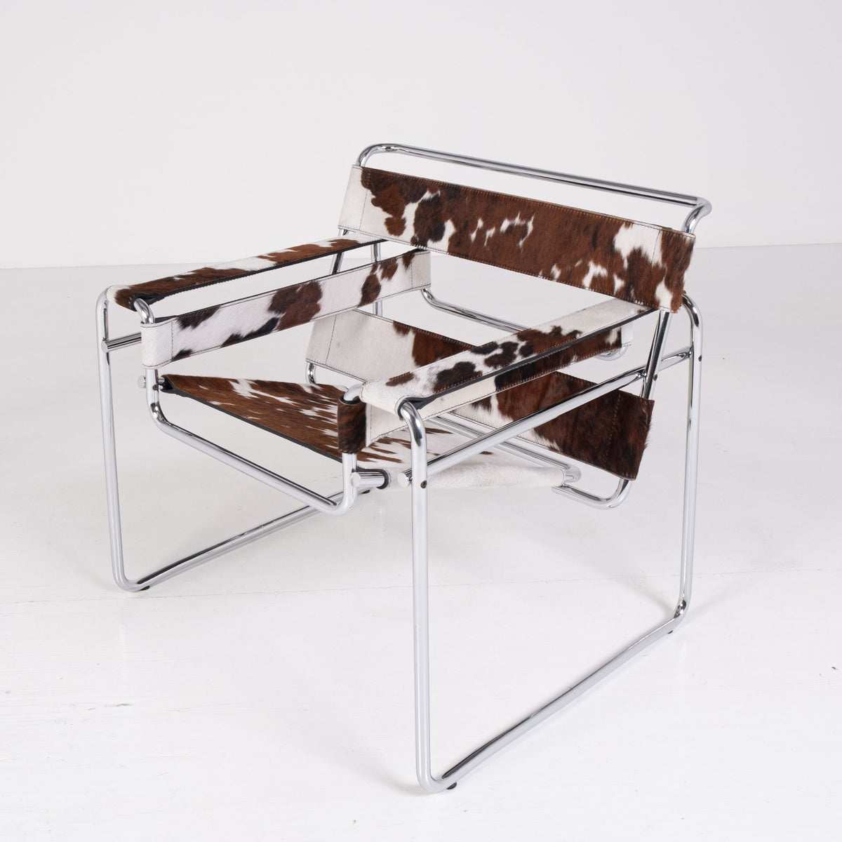 Gavina Wassily Chair by Gavina, view 2 of 5, vintage, Assembly Vintage Dubai