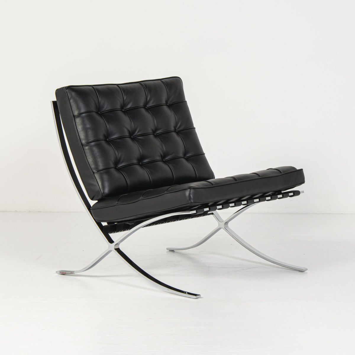 Barcelona Chair Black by Knoll, view 1 of 10, vintage, Assembly Vintage Dubai