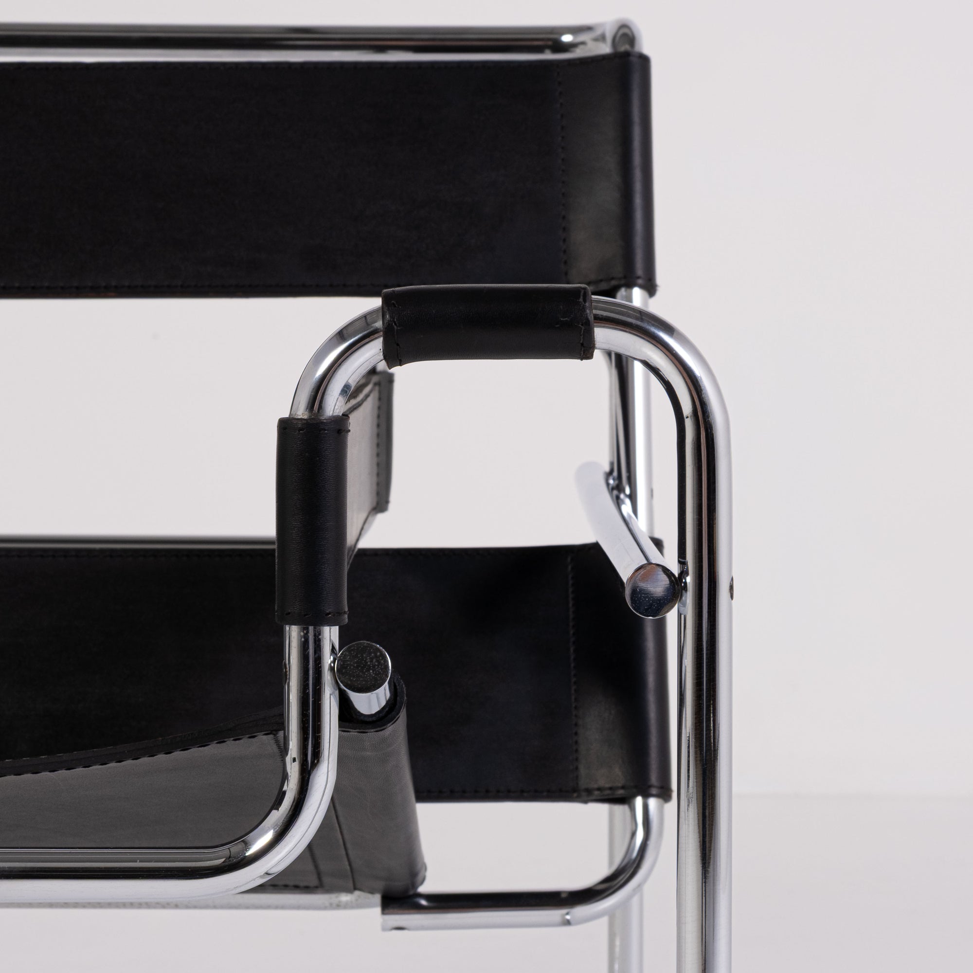 Knoll Wassily Black