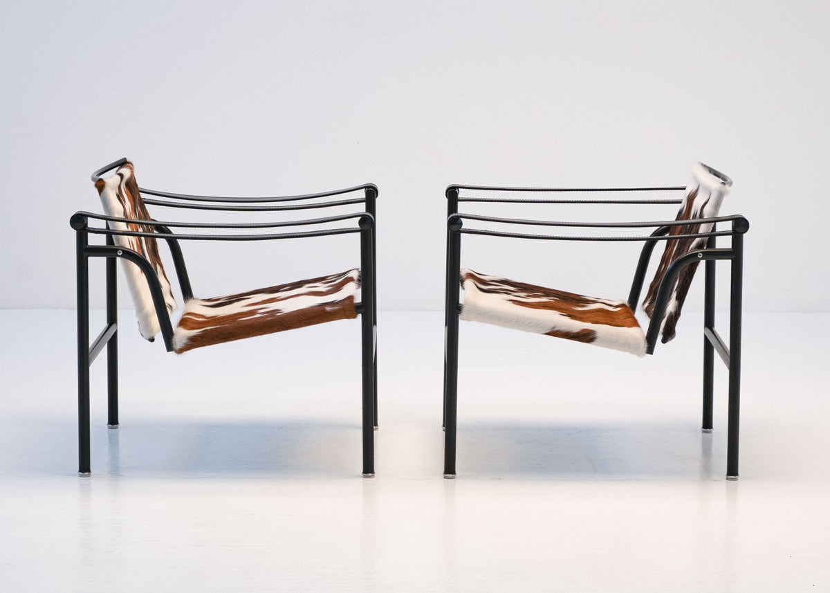 Cassina LC1 Cavallino Pair