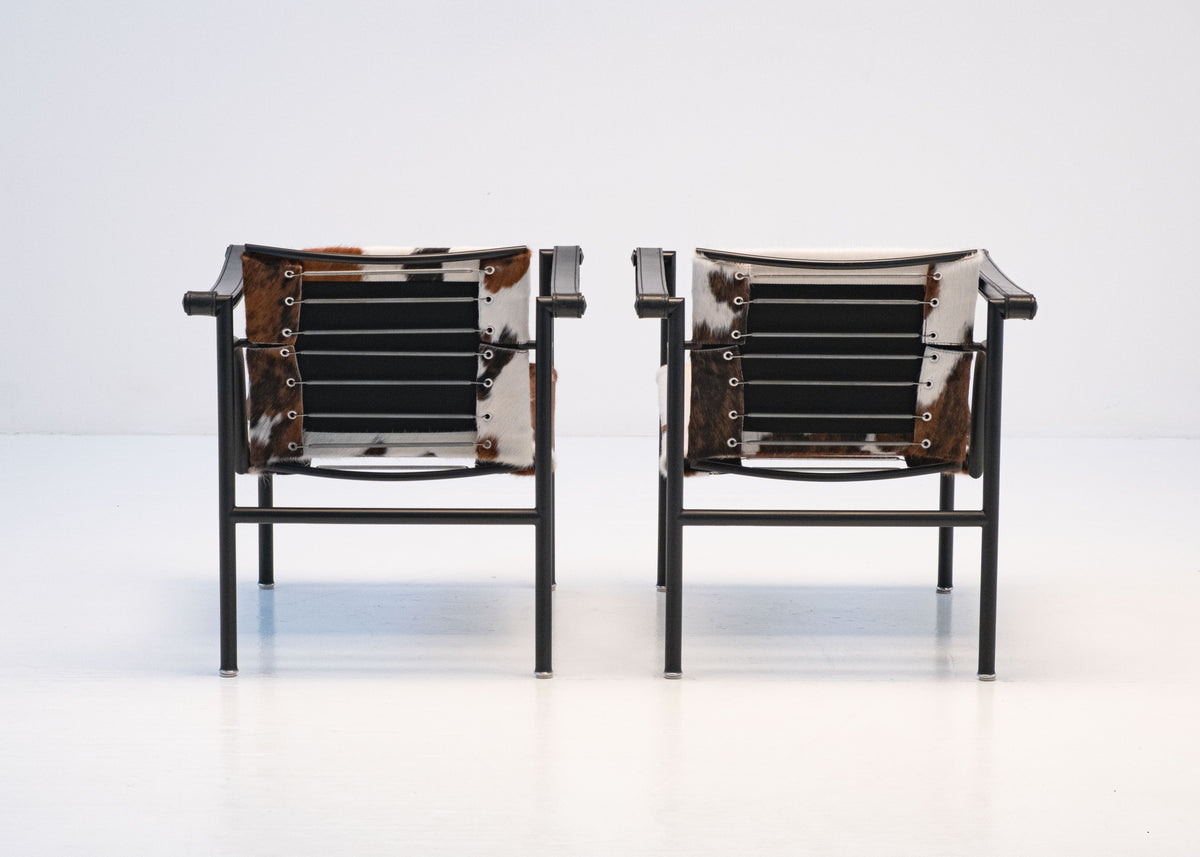Cassina LC1 Cavallino Pair