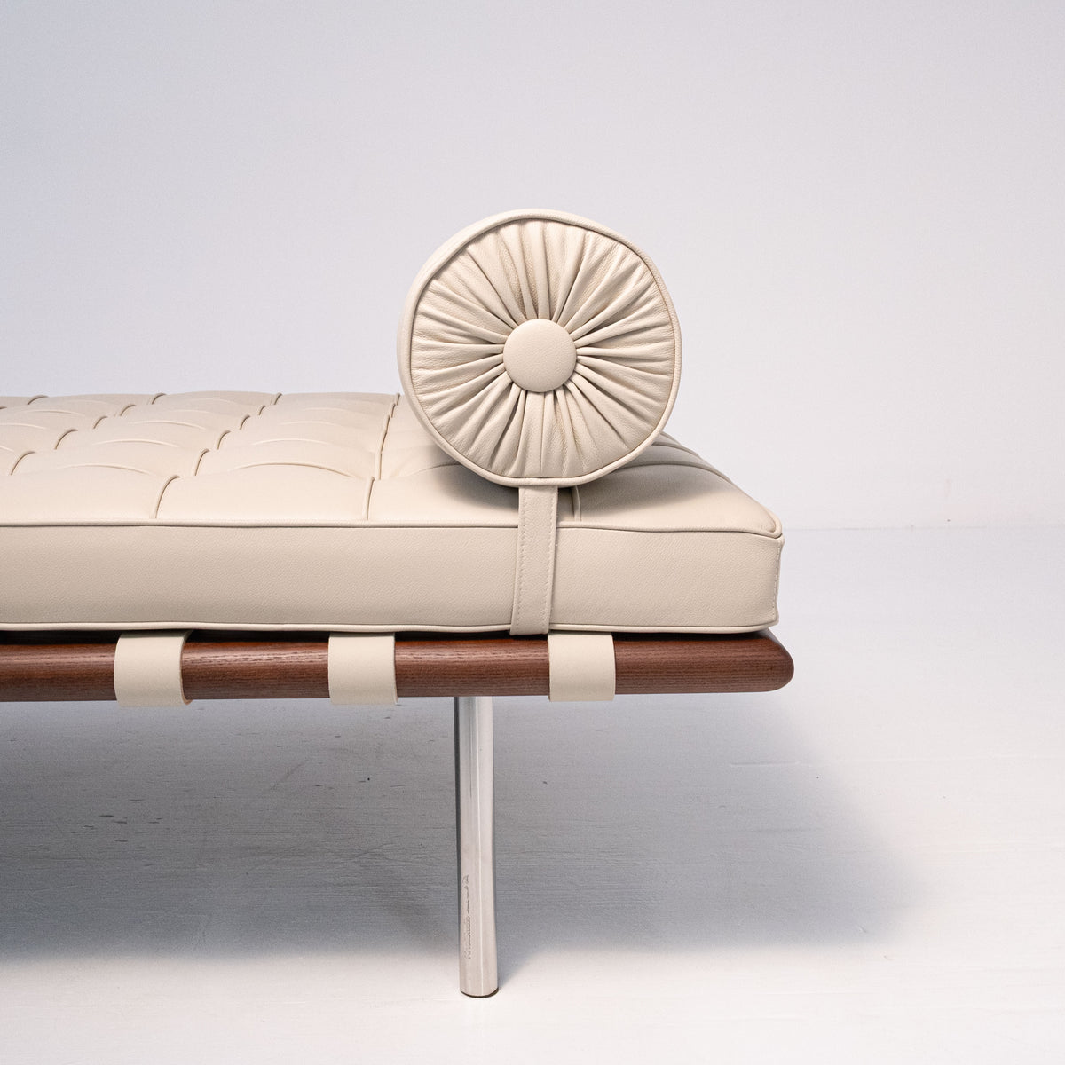 Barcelona Daybed Ivory