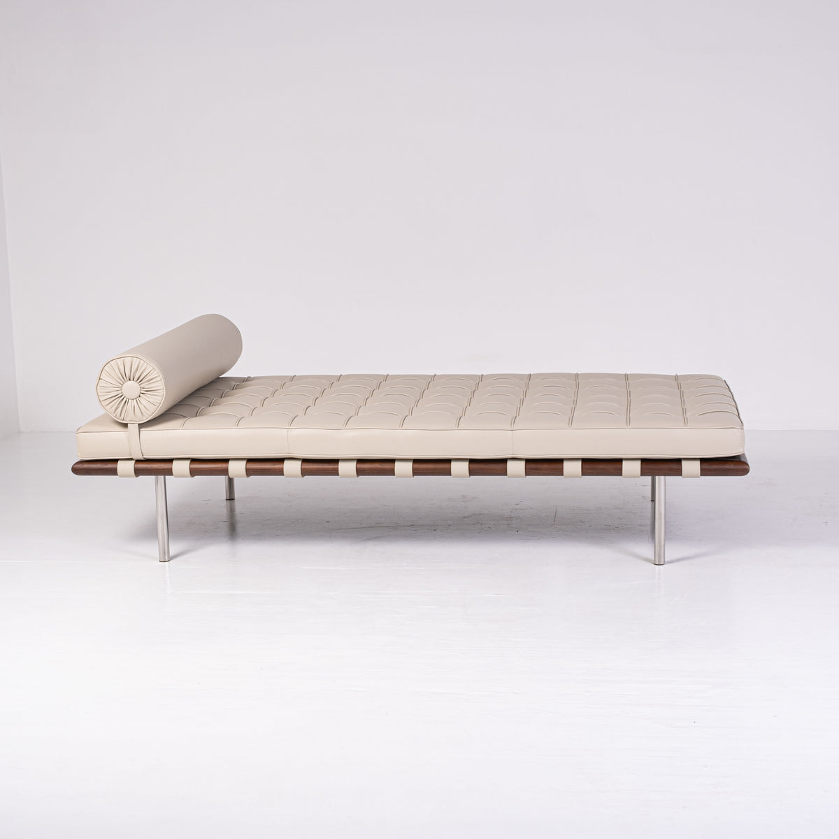 Barcelona Daybed Ivory