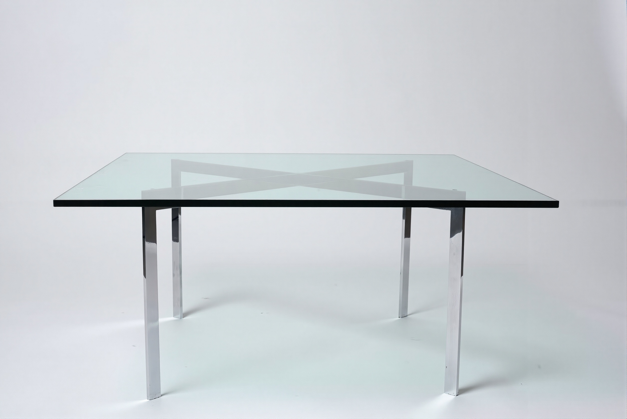 Barcelona Table
