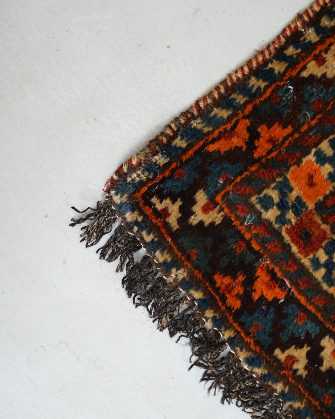 Qashqai Persian Carpet 1, view 2 of 2, vintage, Assembly Vintage Dubai