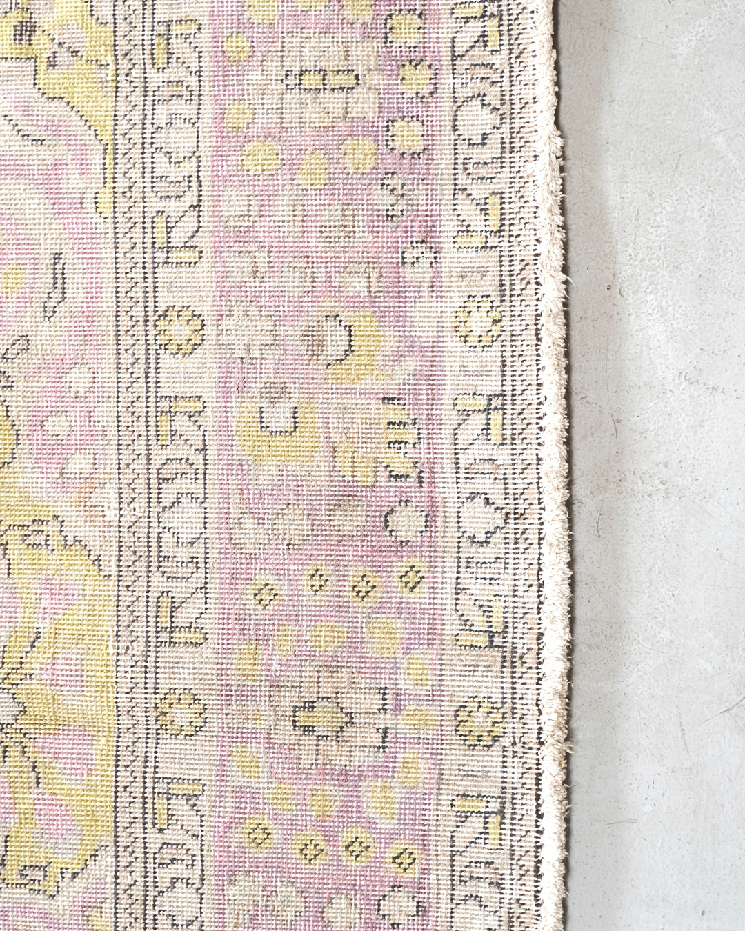 Tabriz Persian Carpet Yellow Pink