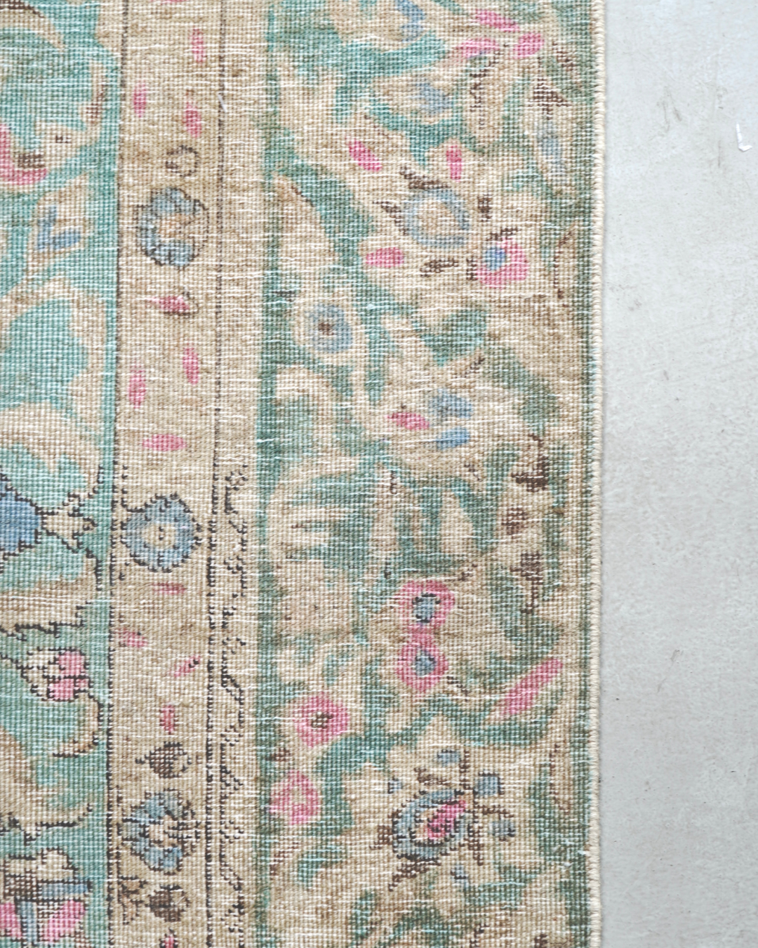 Tabriz Persian Carpet Green Pink