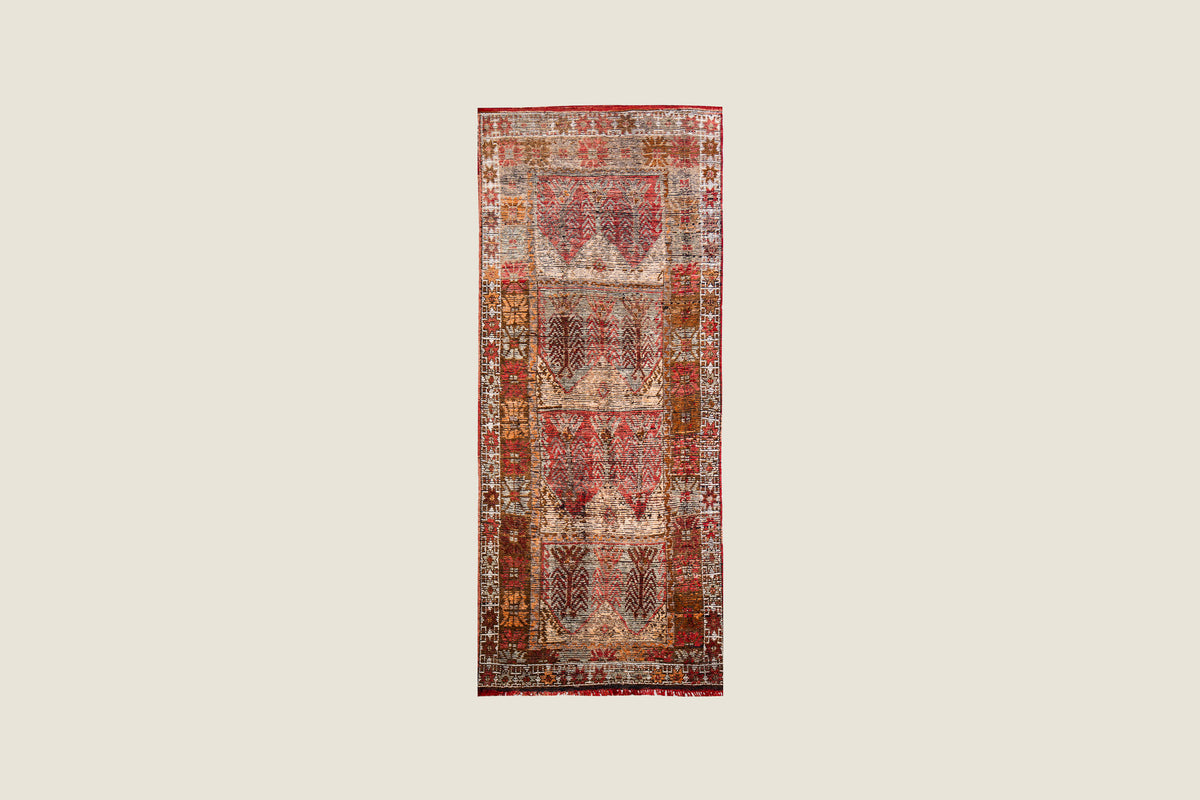 Anatolian Nigde-Ulukisla Carpet, view 1 of 4, vintage, Assembly Vintage Dubai