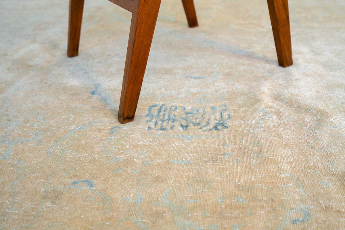 Bakhtiyari Persian Carpet, view 2 of 3, vintage, Assembly Vintage Dubai