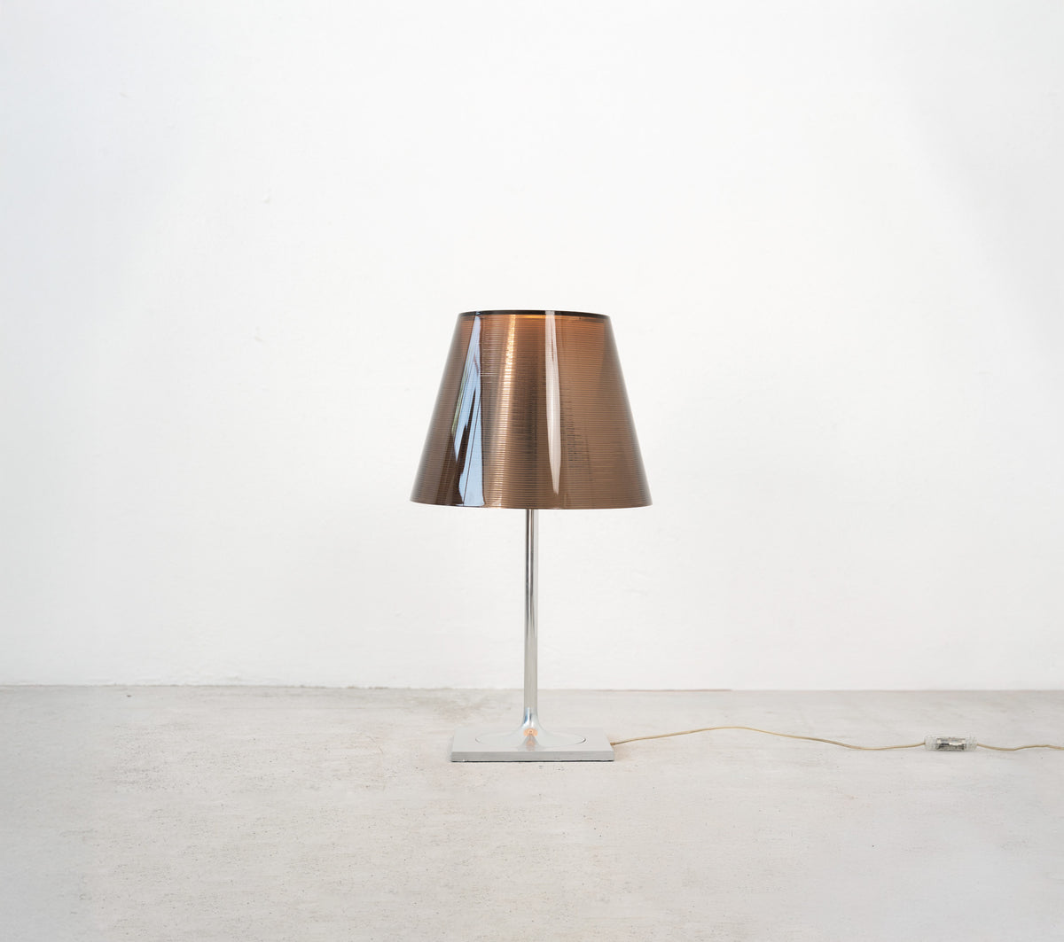 FLOS Ktribe T2 Halogen Table Lamp by Flos, view 1 of 4, vintage, Assembly Vintage Dubai