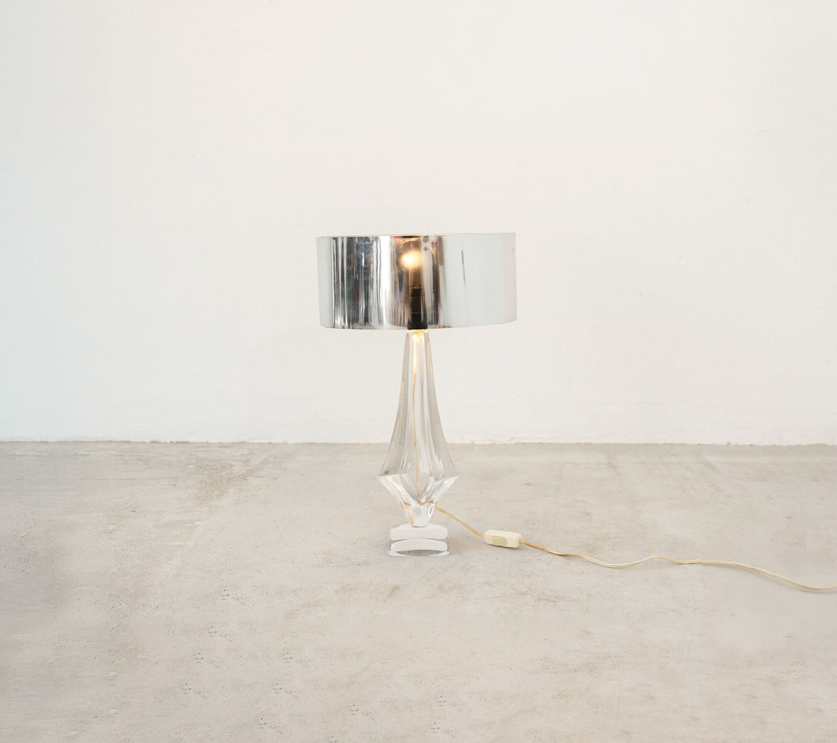 Daum Lamp, view 1 of 4, vintage, Assembly Vintage Dubai