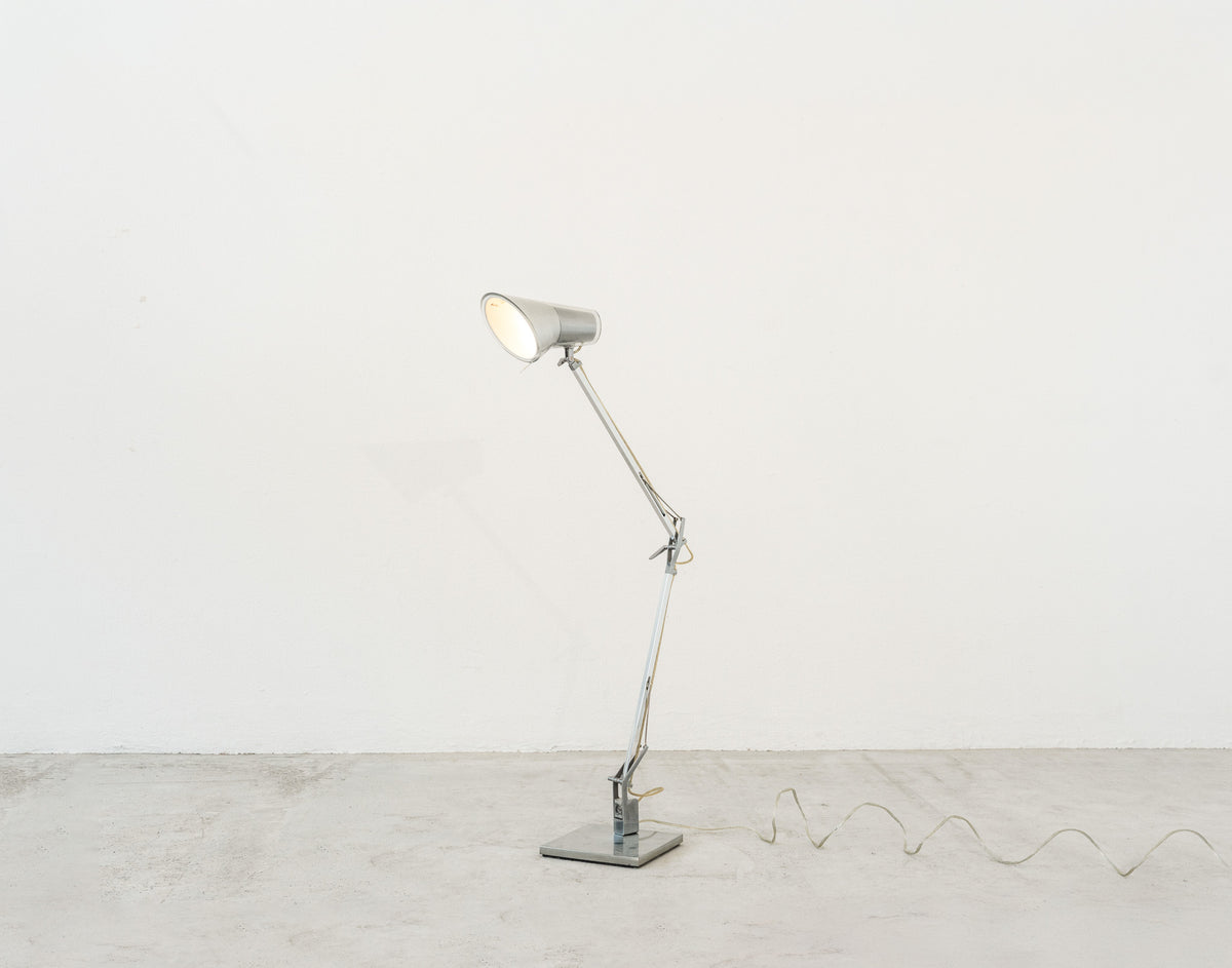Flos Kelvin T Table Lamp by Flos, view 1 of 4, vintage, Assembly Vintage Dubai