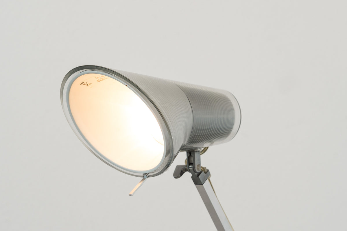 Flos Kelvin T Table Lamp by Flos, view 2 of 4, vintage, Assembly Vintage Dubai