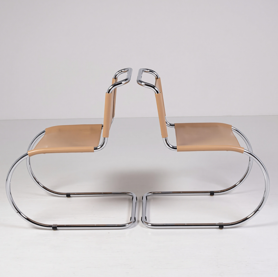 MR10 Knoll Coppia beige