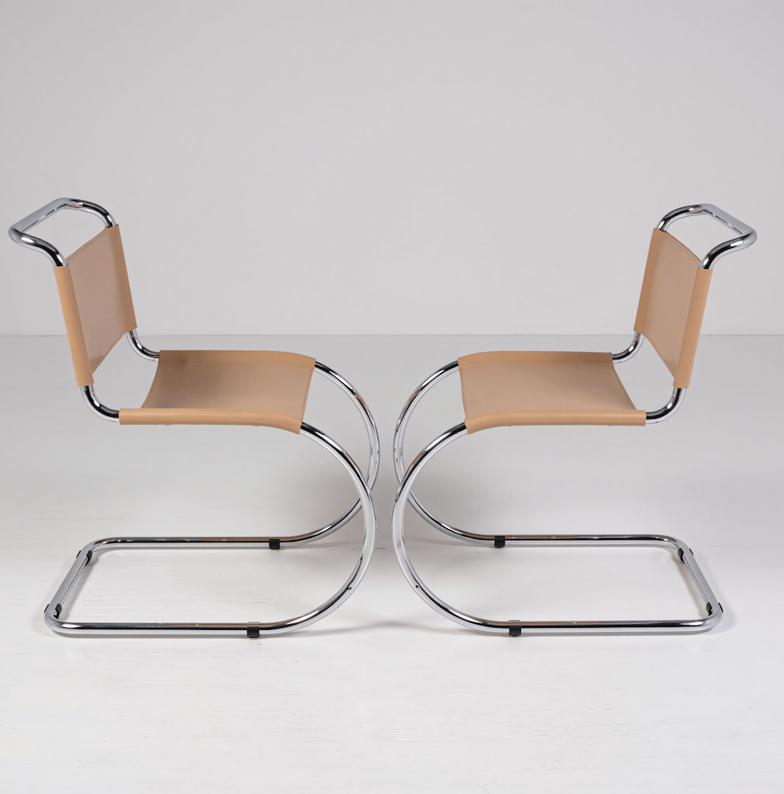 MR10 Knoll Coppia beige