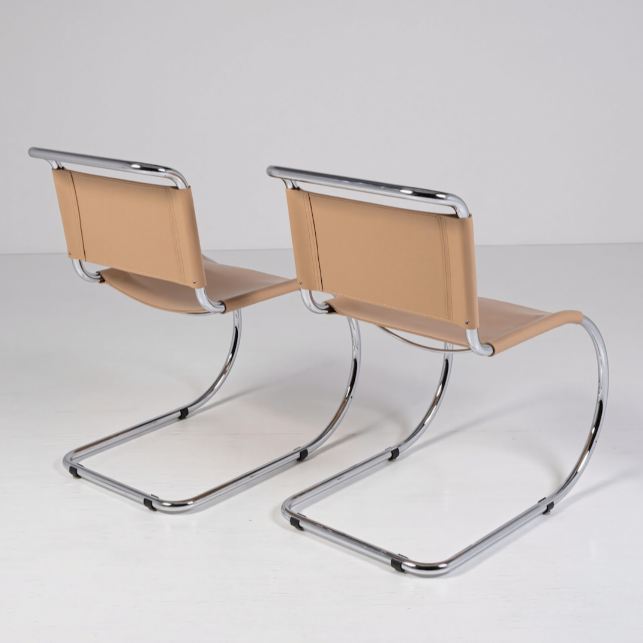 MR10 Knoll Coppia beige
