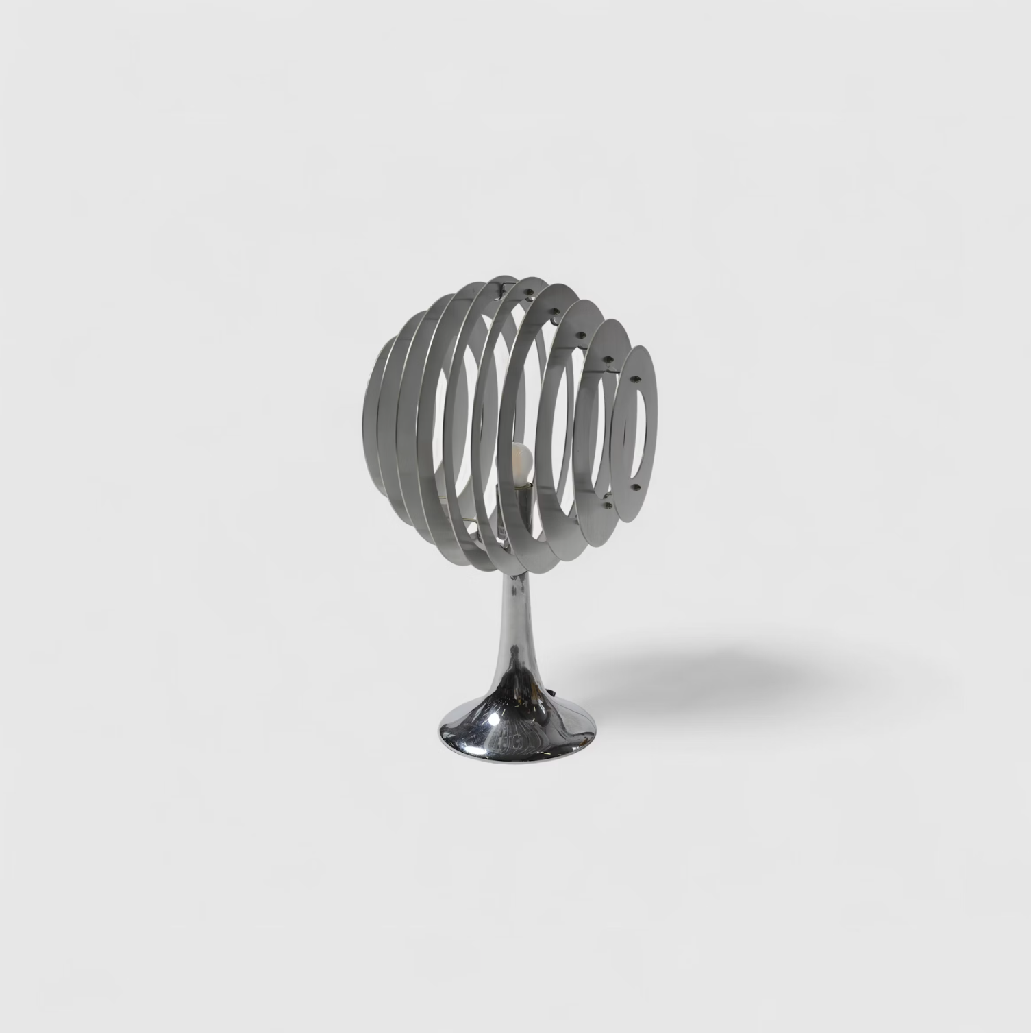 Aluminum table lamp