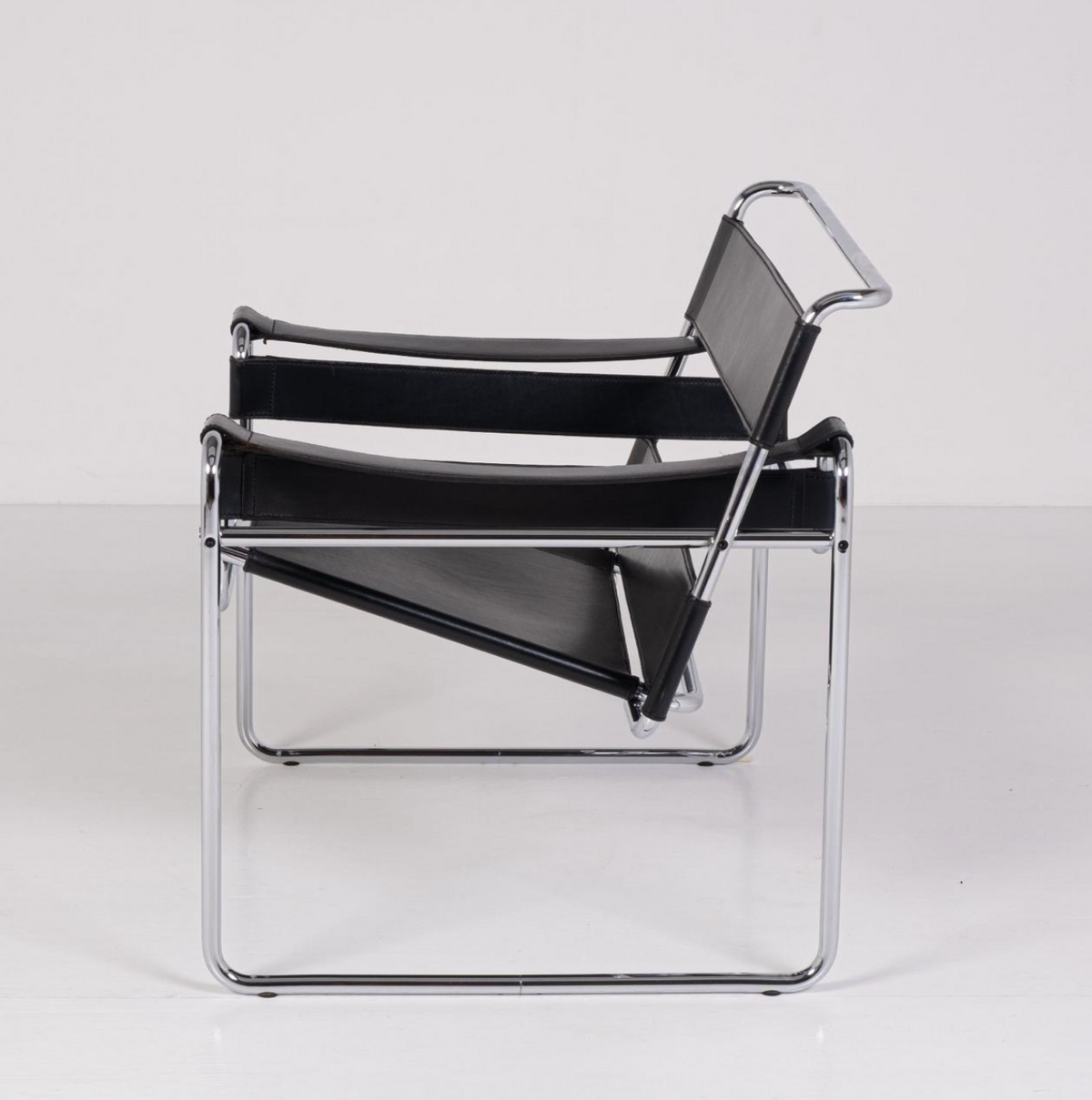 Wassily Chair Black, view 2 of 4, vintage, Assembly Vintage Dubai