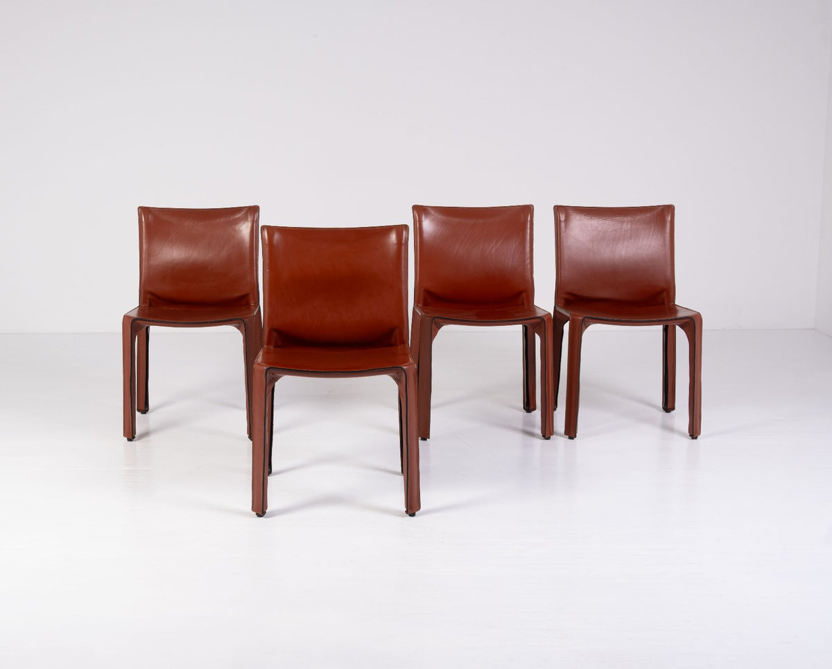 CAB 412 by Cassina, view 2 of 3, vintage, Assembly Vintage Dubai