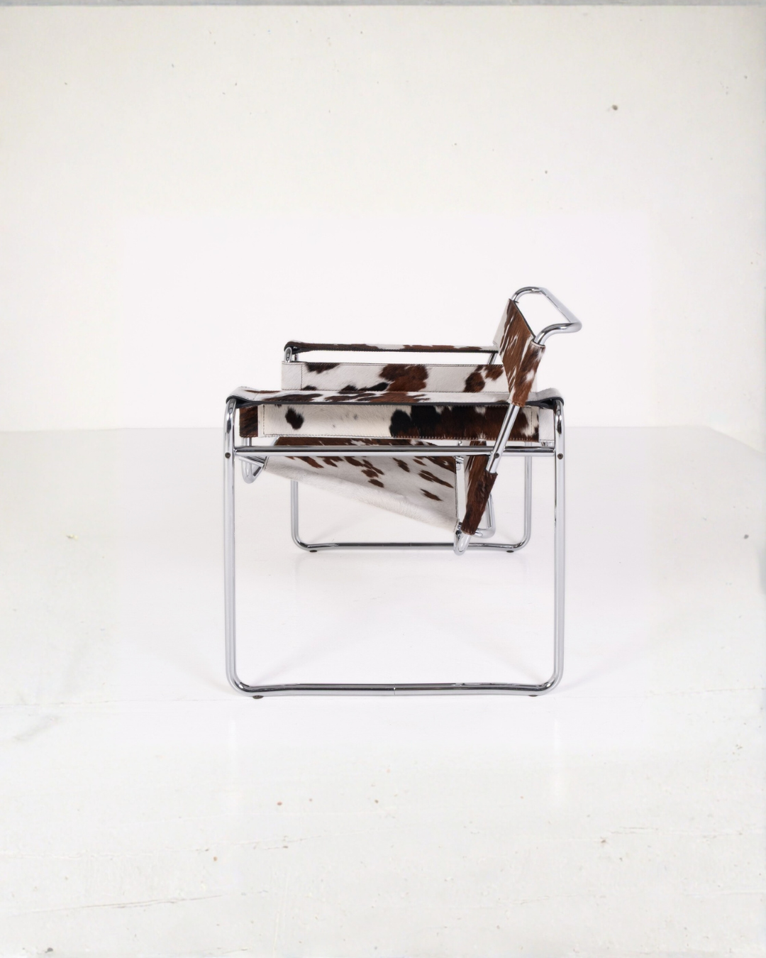 Gavina Wassily Chair by Gavina, view 1 of 5, vintage, Assembly Vintage Dubai