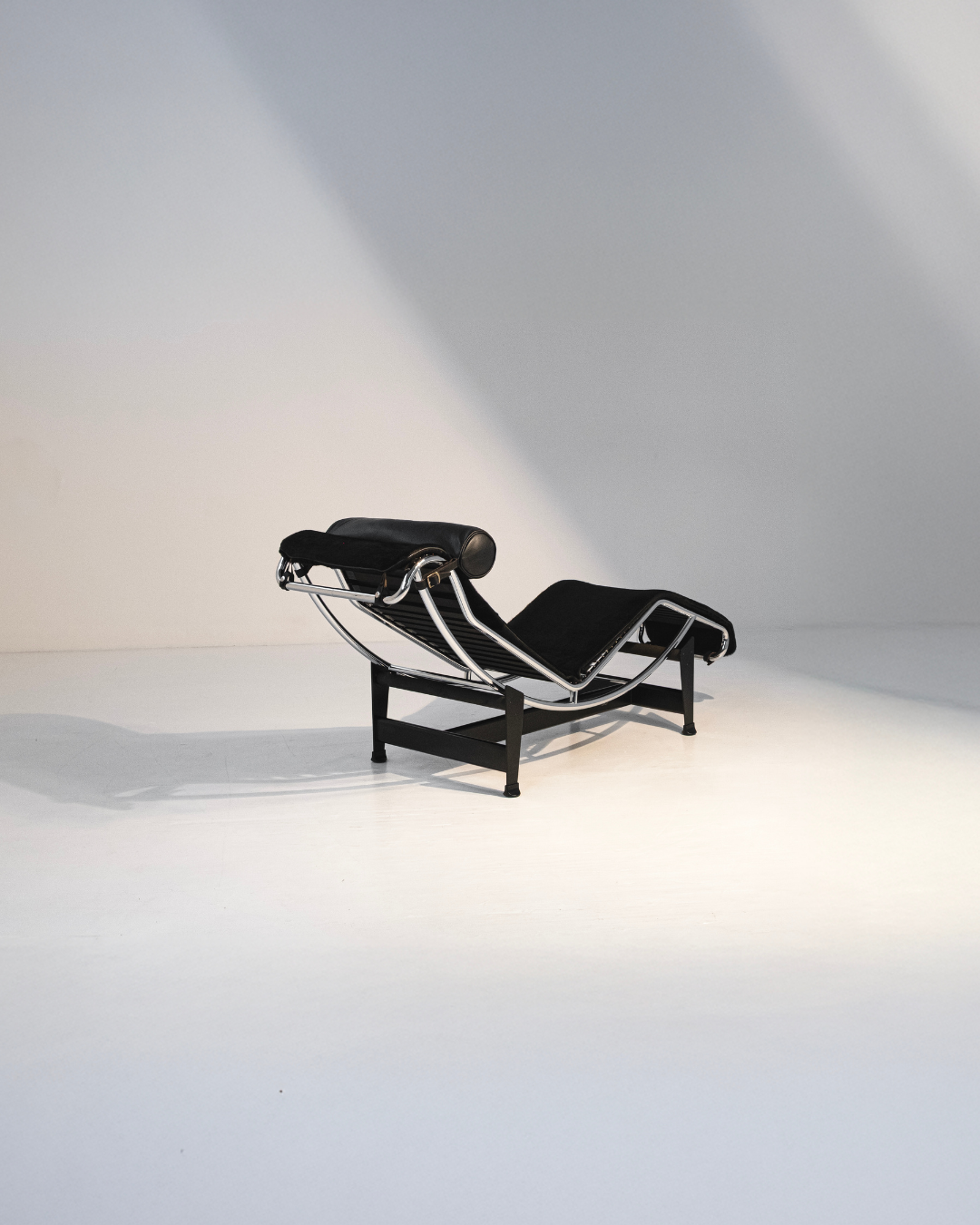 Cassina LC4 in Black Cavallino